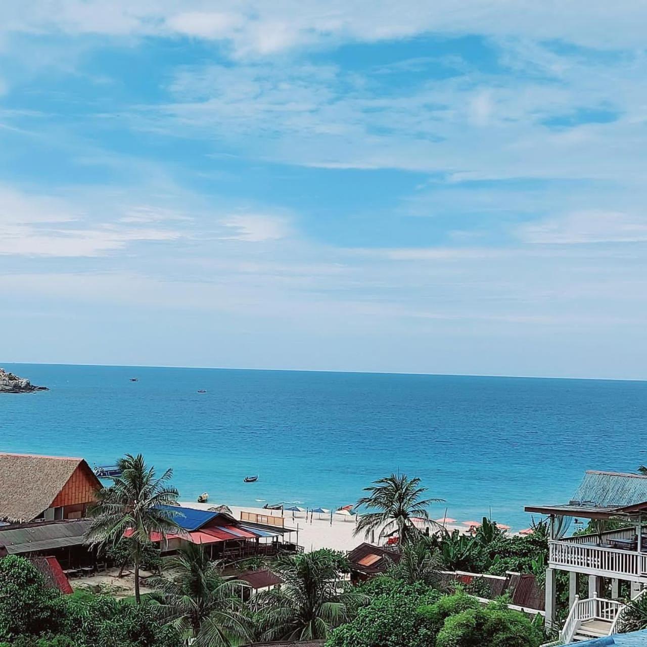 Long Beach Garden Kampung Kuala Besut Exterior photo